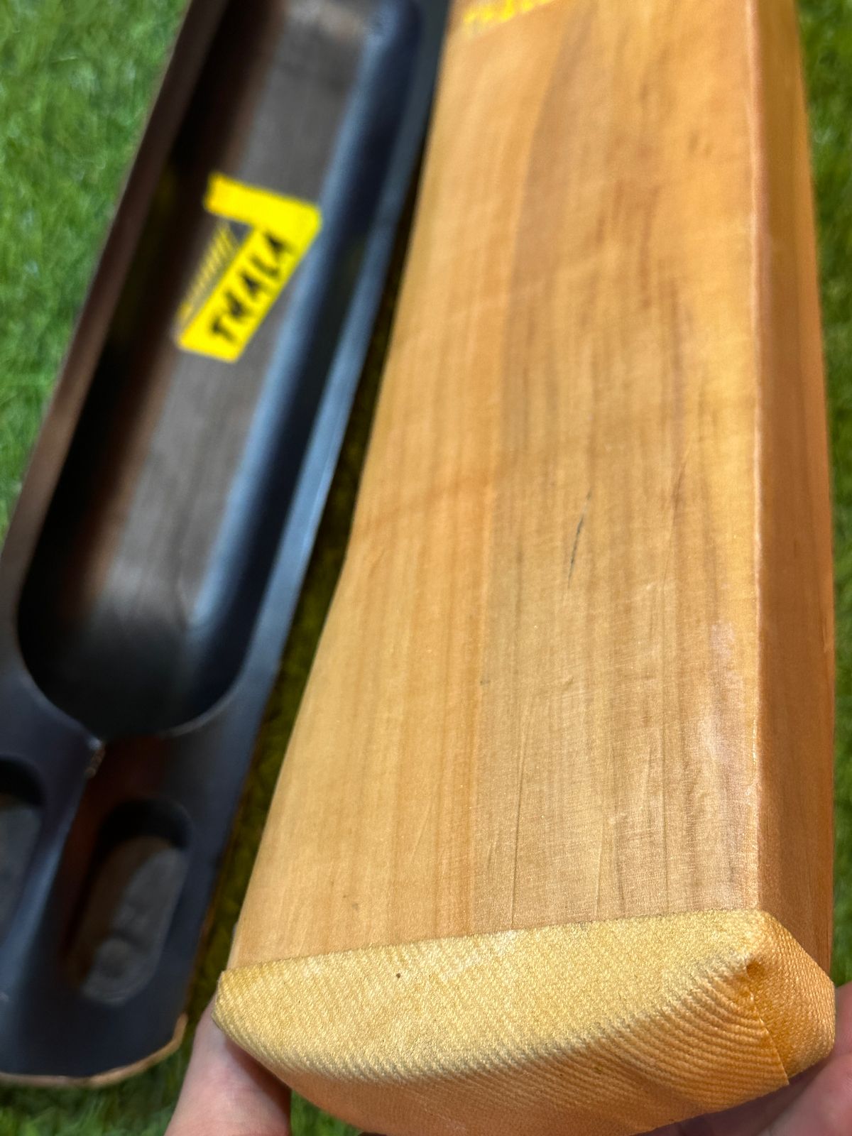 Thala Edition Hard Tennis Bat