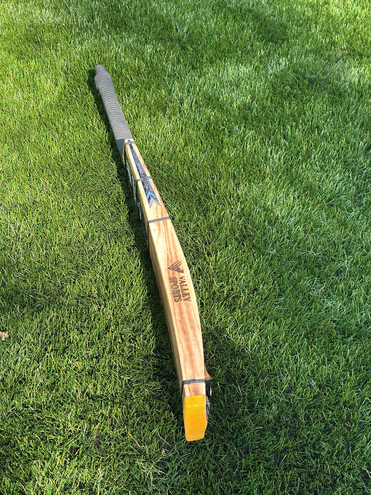 Rhino Edition Hard Tennis Bat