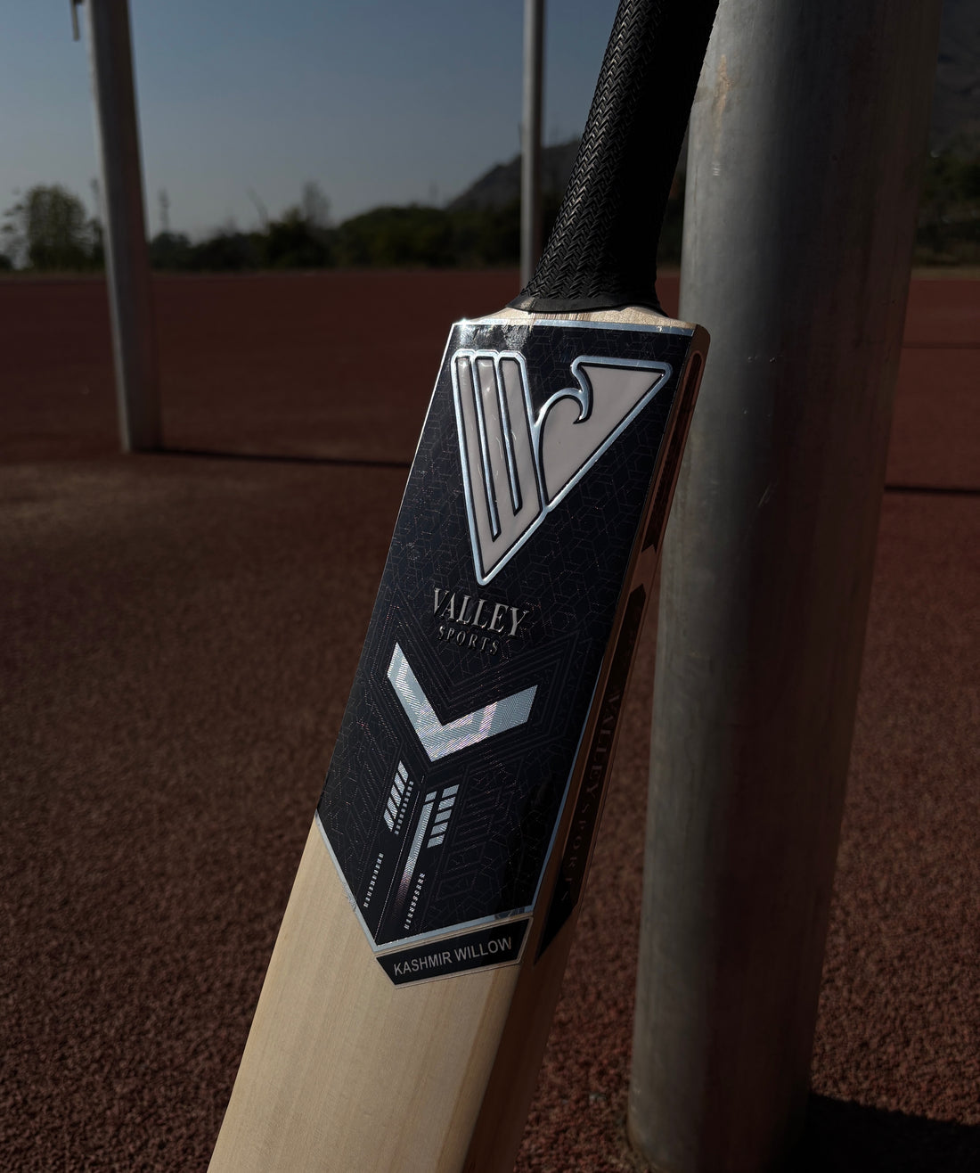 Kashmir Willow Bats: The Perfect Balance of Strength and Performance