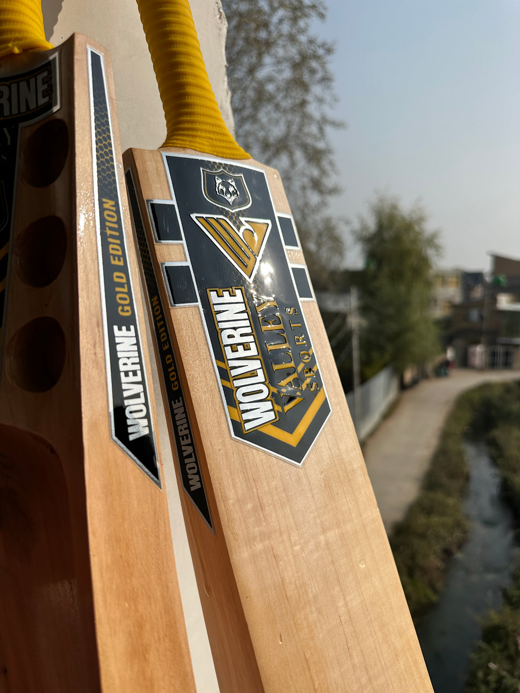 Wolverine Hard Tennis Bat Gold Edition