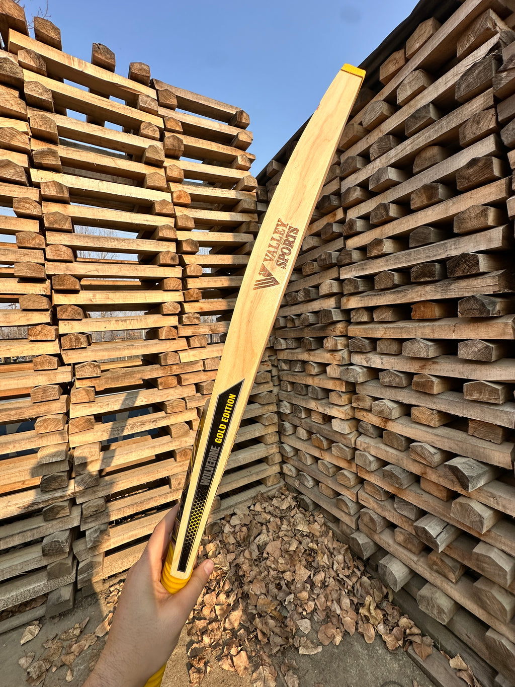 Wolverine Hard Tennis Bat Gold Edition