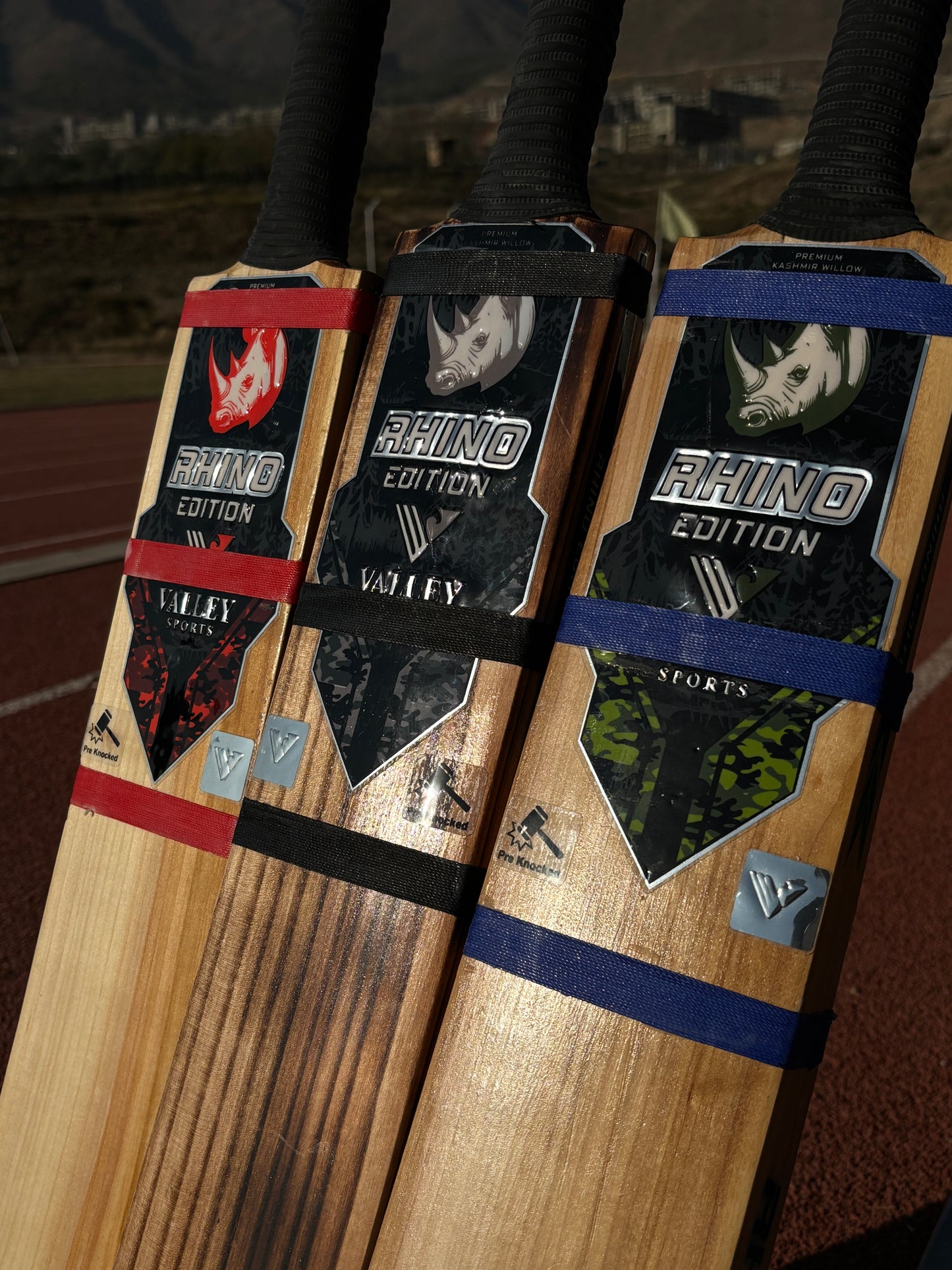 Rhino Edition Hard Tennis Bat