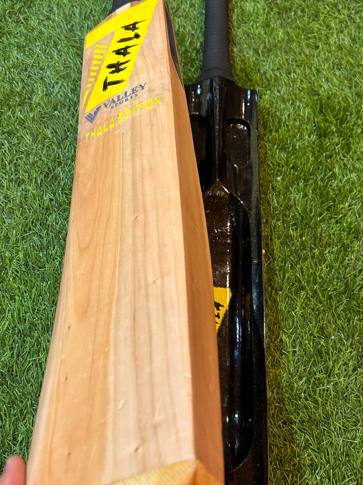 Thala Edition Hard Tennis Bat