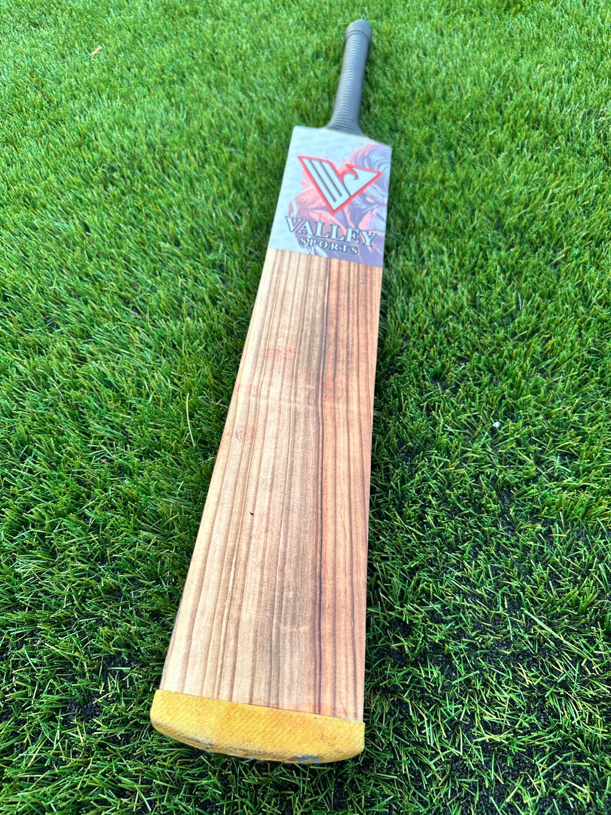 Gorilla Edition Hard Tennis Bat