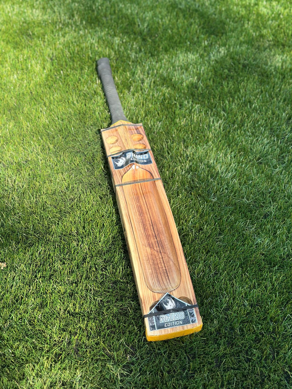 Rhino Edition Hard Tennis Bat