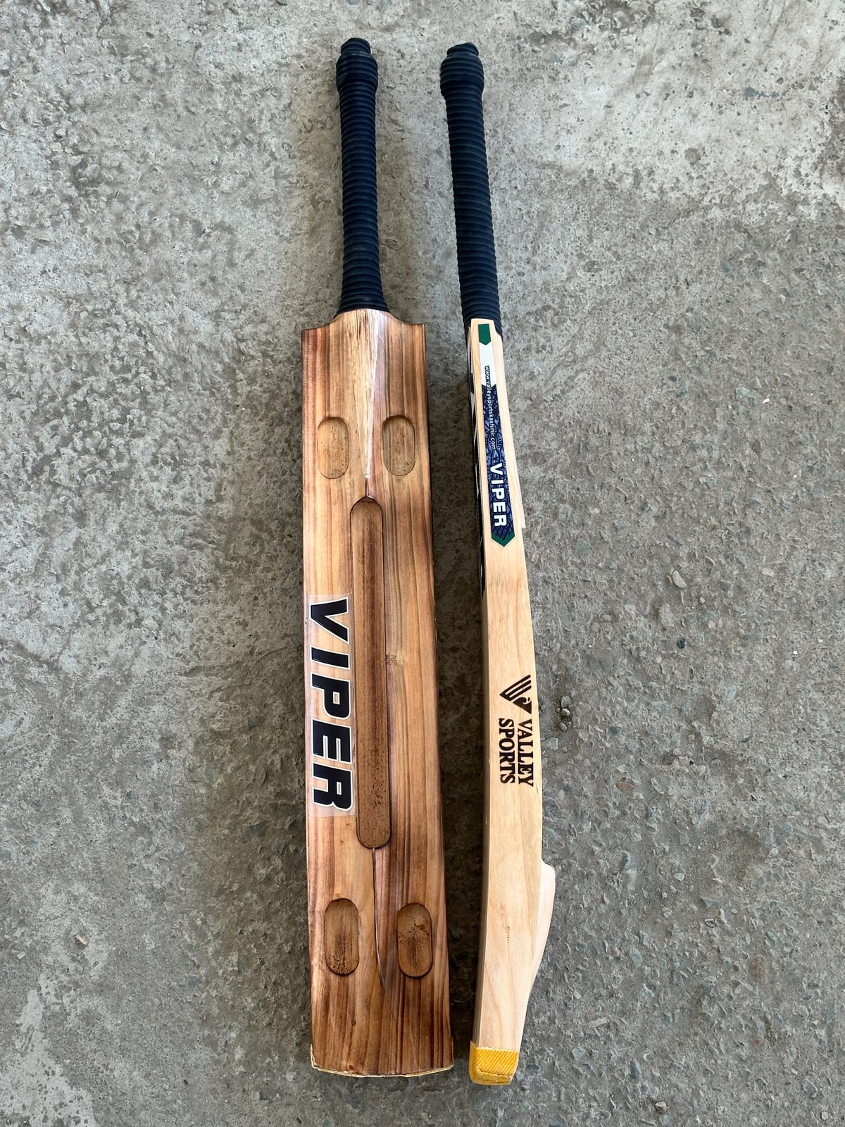 Viper Edition Hard Tennis Bat